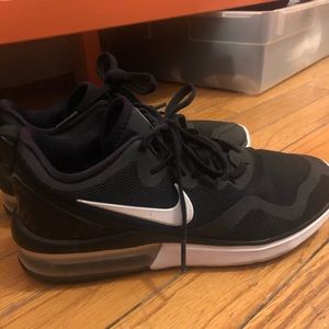 Nike Womens Black Sneakers